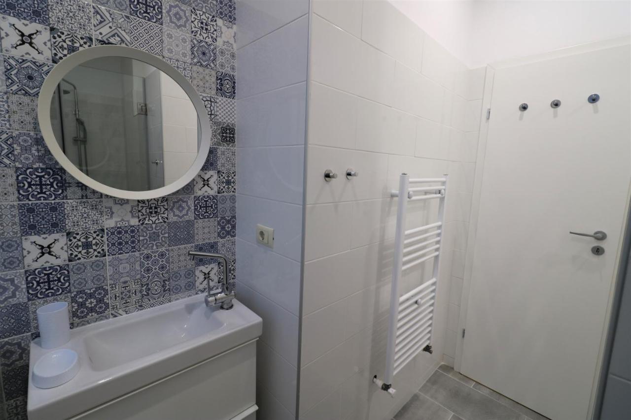 Cozy Novotel Studio - Free Minibar - Quiet & Peace Bukares Bagian luar foto