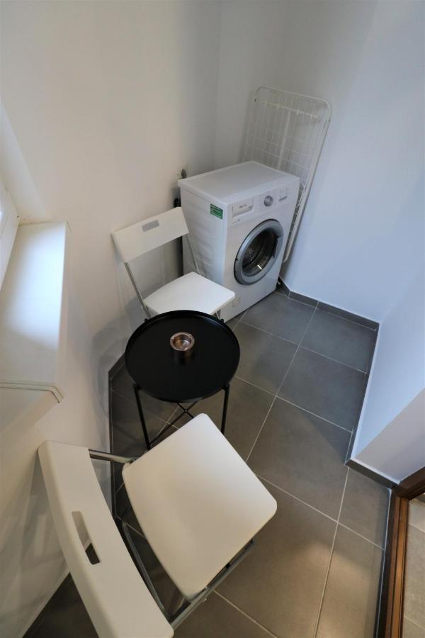 Cozy Novotel Studio - Free Minibar - Quiet & Peace Bukares Bagian luar foto