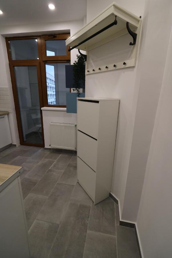 Cozy Novotel Studio - Free Minibar - Quiet & Peace Bukares Bagian luar foto