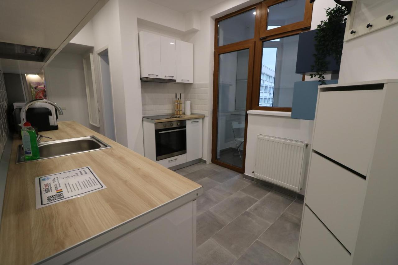 Cozy Novotel Studio - Free Minibar - Quiet & Peace Bukares Bagian luar foto